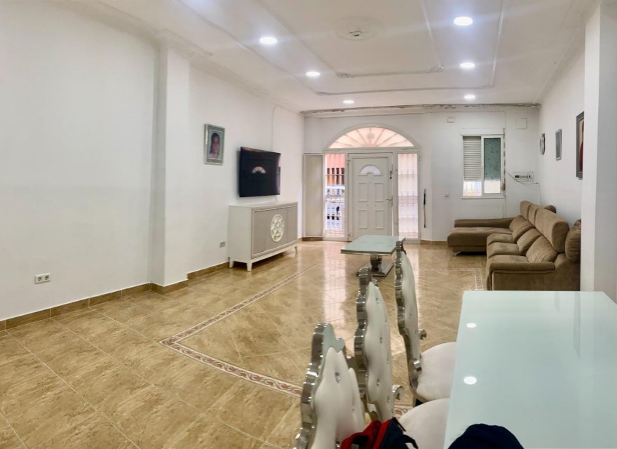 Resale - Apartment - Valencia - El Cabanyal