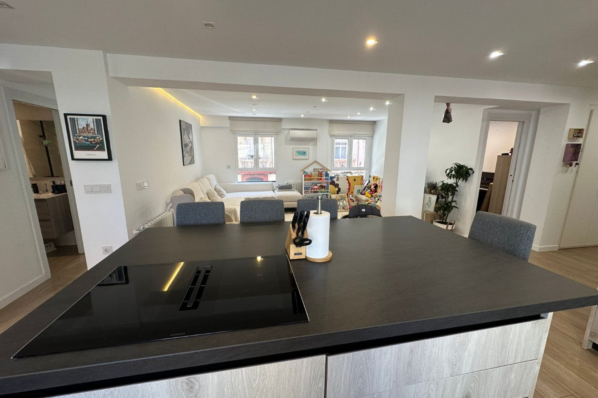 Resale - Apartment - Valencia - Exposició