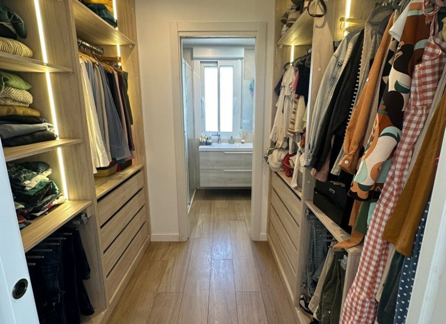 Resale - Apartment - Valencia - Exposició