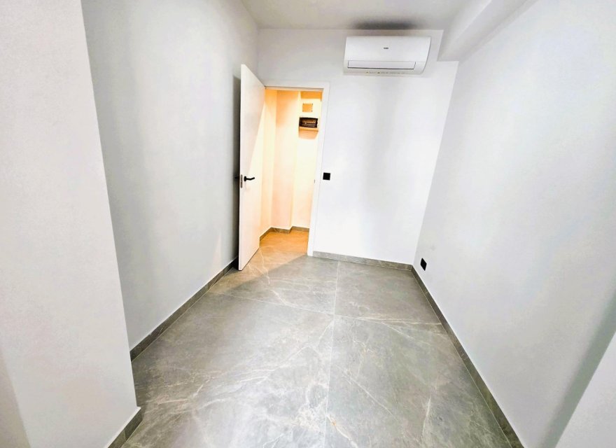 Resale - Apartment - Valencia - Foios