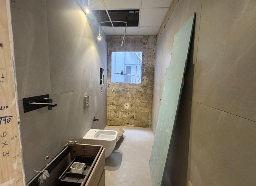 Resale - Apartment - Valencia - l'Eixample