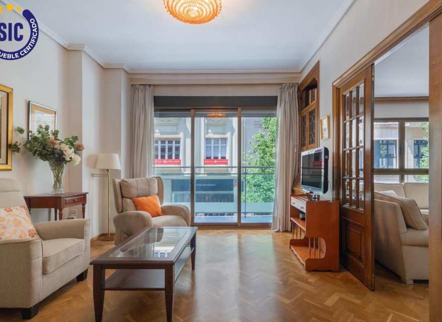 Resale - Apartment - Valencia - l'Eixample