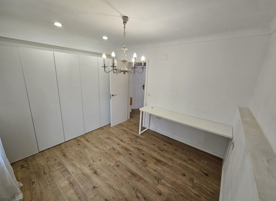 Resale - Apartment - Valencia - L'Olivereta