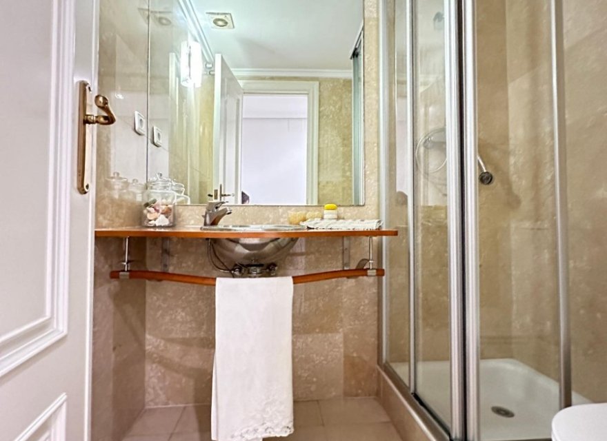 Resale - Apartment - Valencia - La Alameda