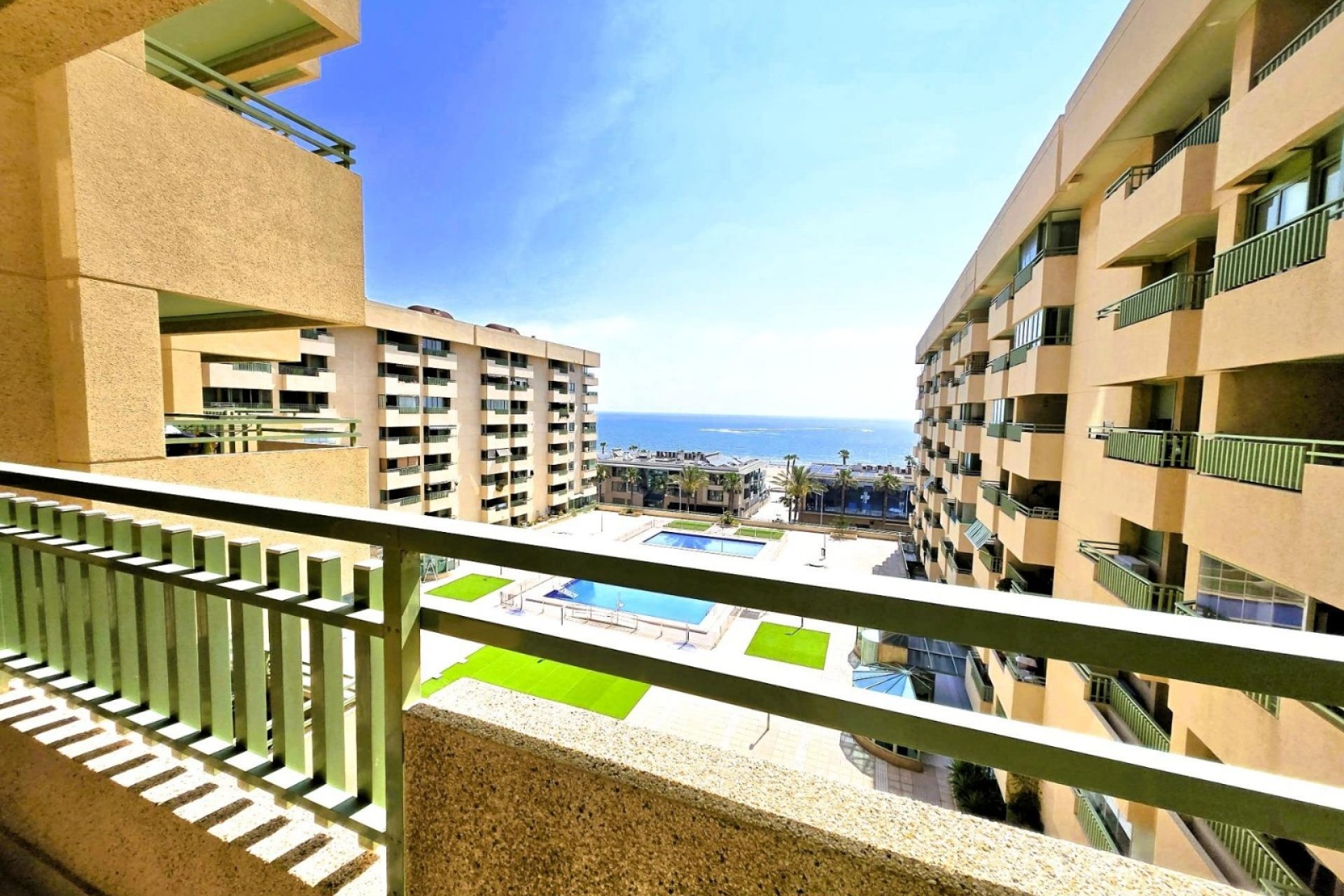 Resale - Apartment - Valencia - La Patacona beach