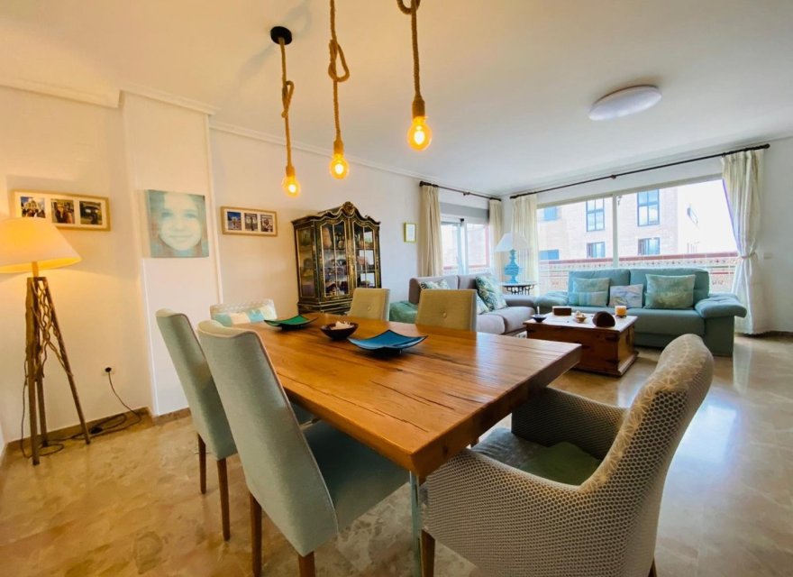 Resale - Apartment - Valencia - Nou Campanar