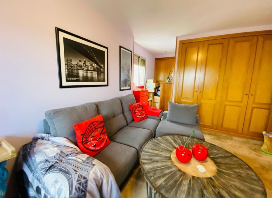 Resale - Apartment - Valencia - Nou Campanar