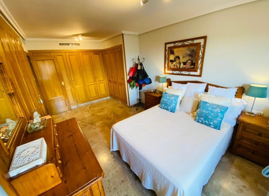 Resale - Apartment - Valencia - Nou Campanar