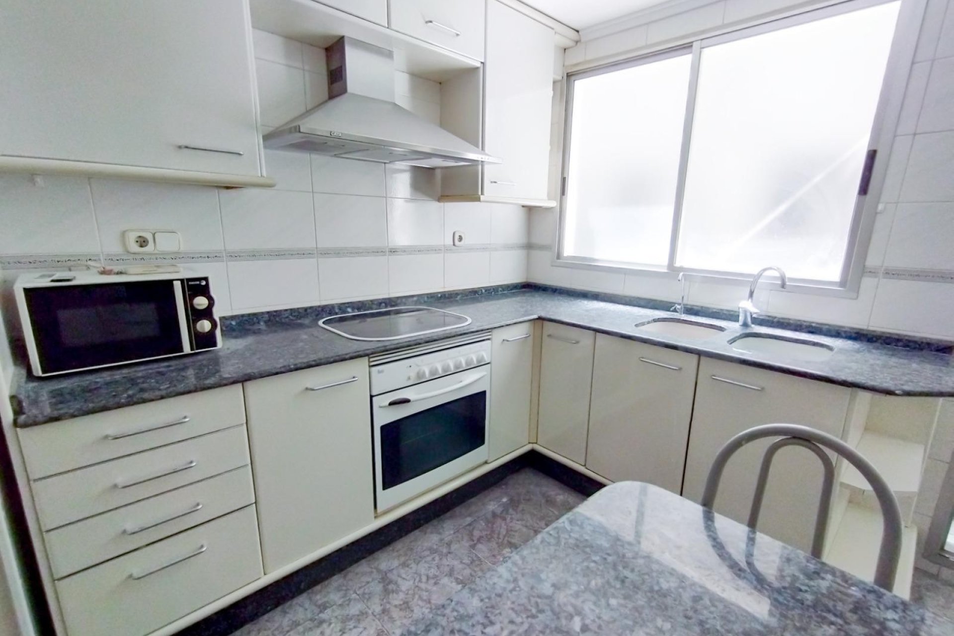 Resale - Apartment - Valencia - Patraix