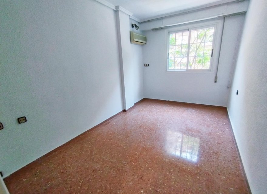Resale - Apartment - Valencia - Patraix