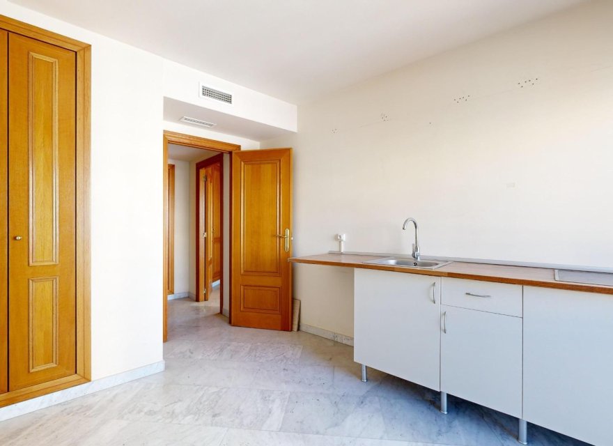 Resale - Apartment - Valencia - Penya-roja
