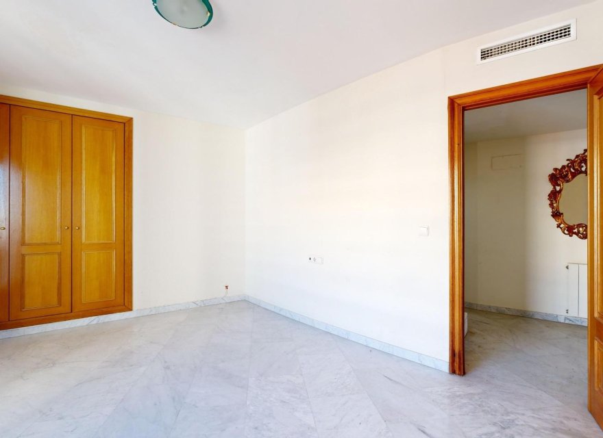 Resale - Apartment - Valencia - Penya-roja