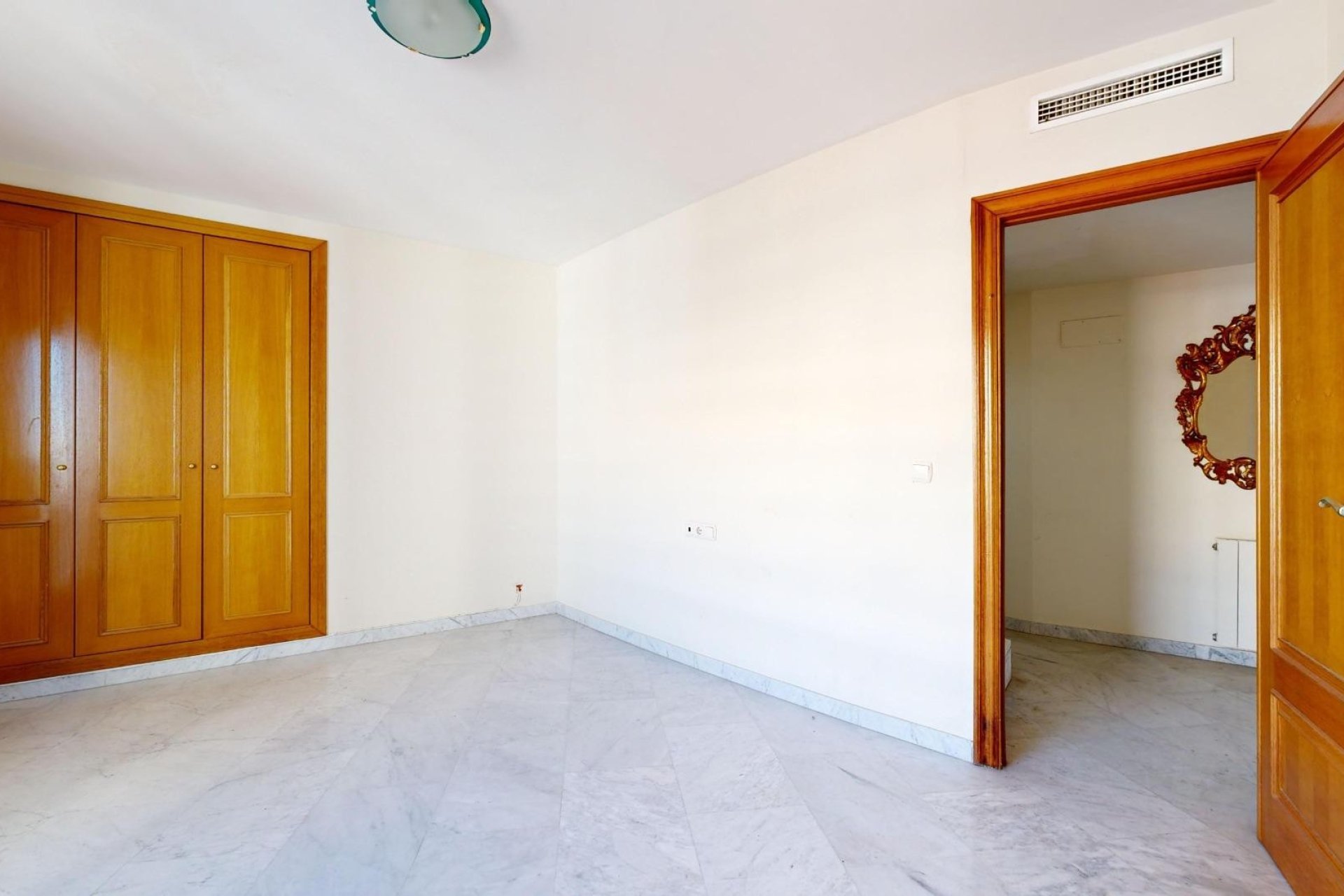 Resale - Apartment - Valencia - Penya-roja