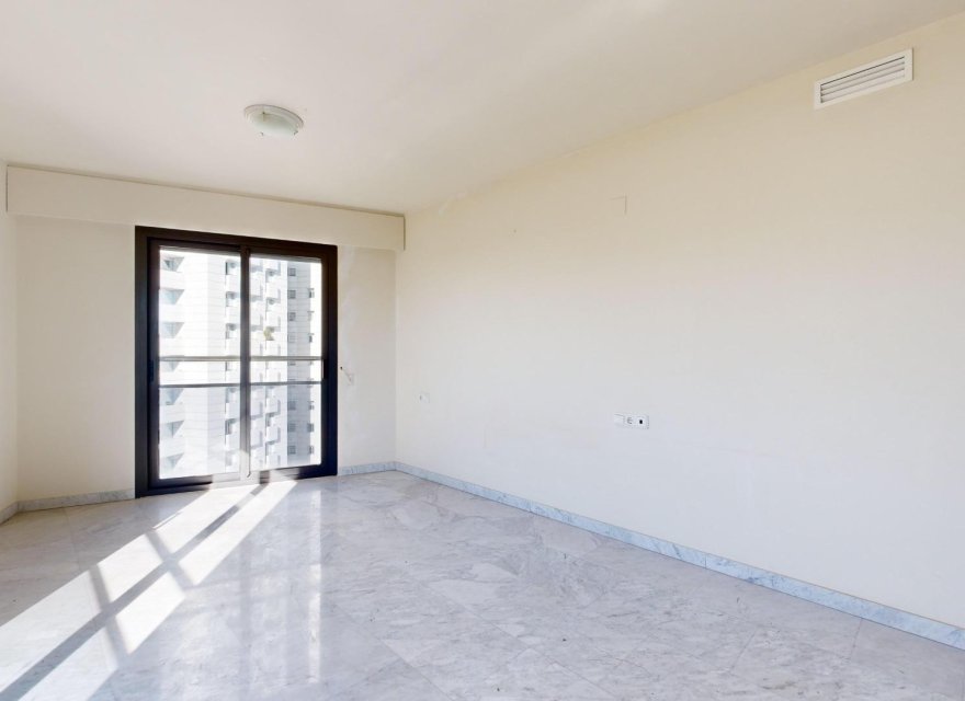 Resale - Apartment - Valencia - Penya-roja