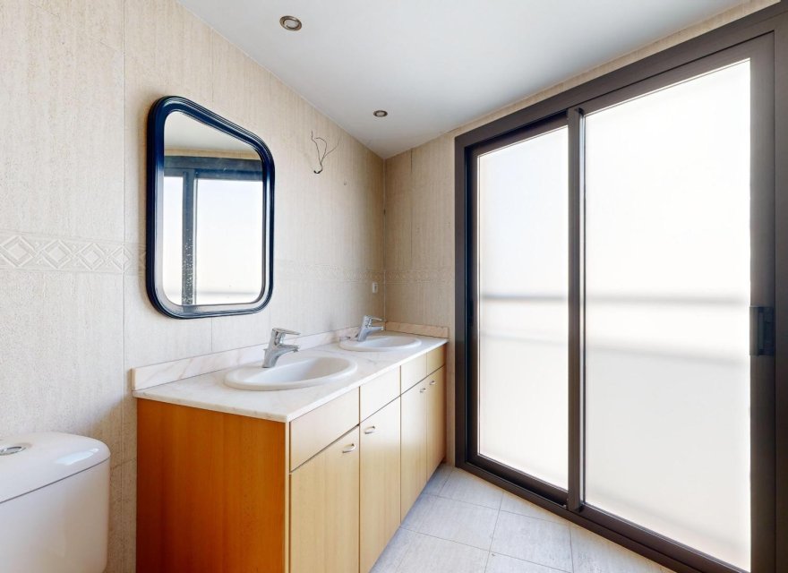 Resale - Apartment - Valencia - Penya-roja