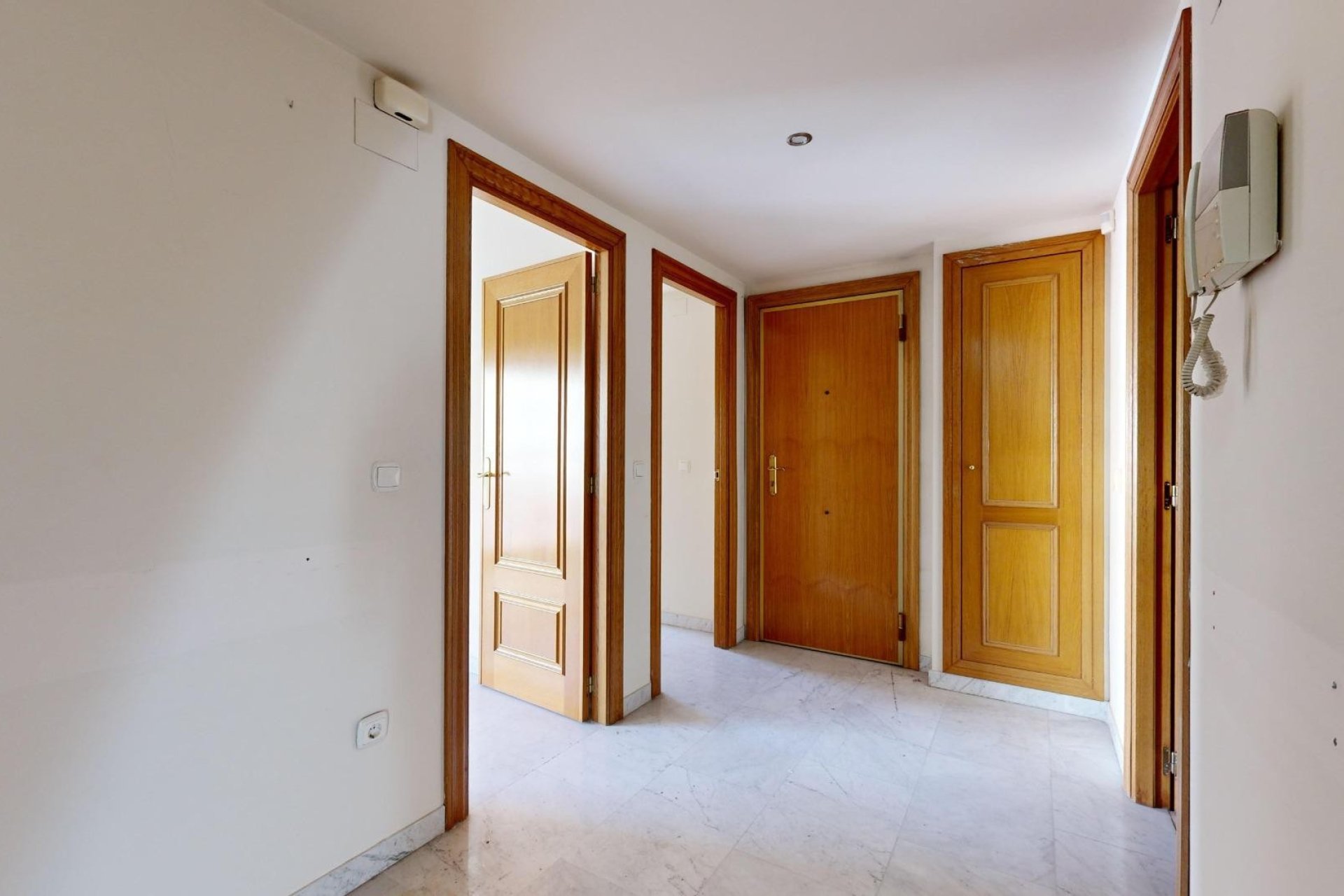 Resale - Apartment - Valencia - Penya-roja