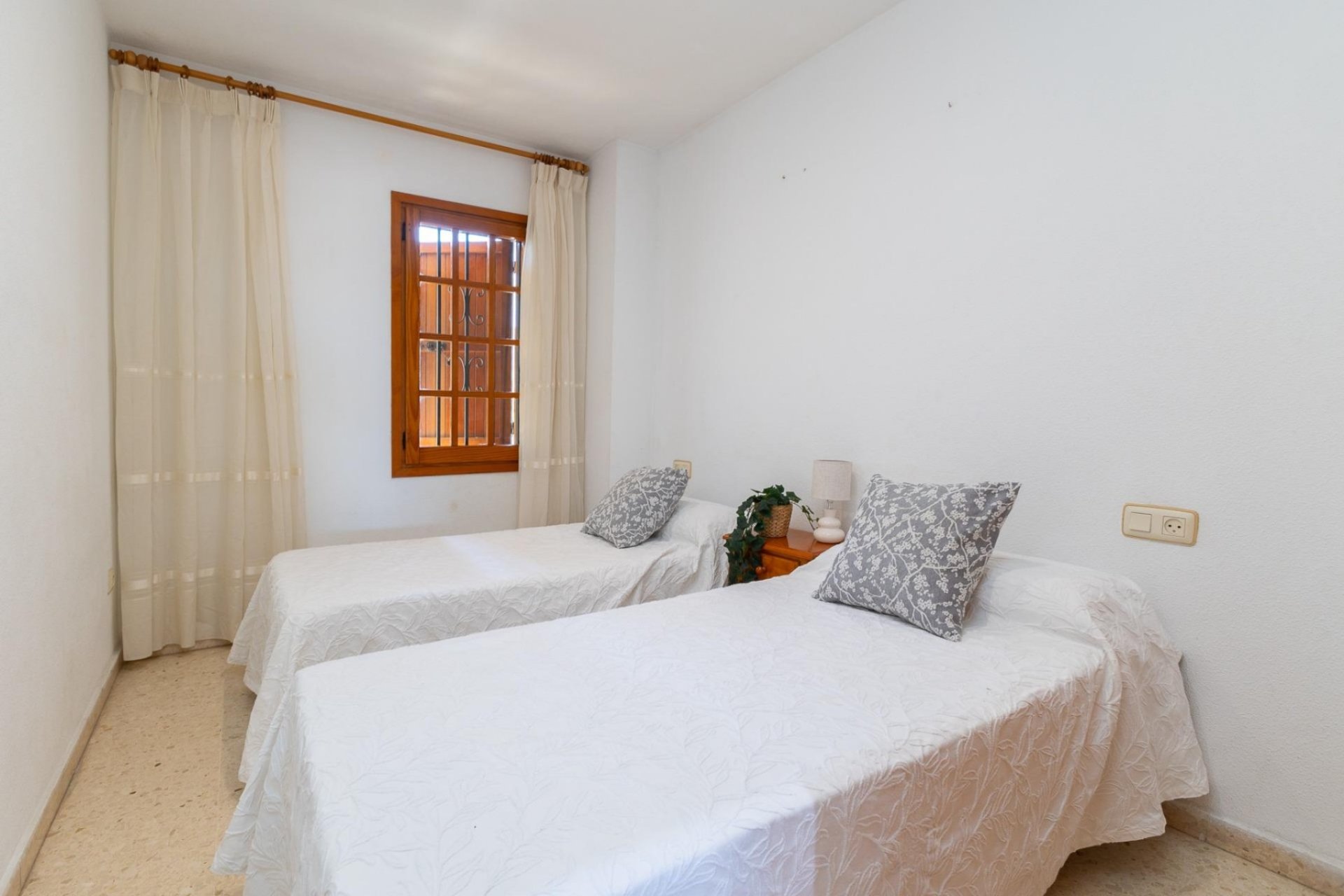 Resale - Apartment - Valencia - Port Saplaya