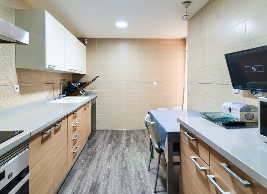 Resale - Apartment - Valencia - Quatre Carreres