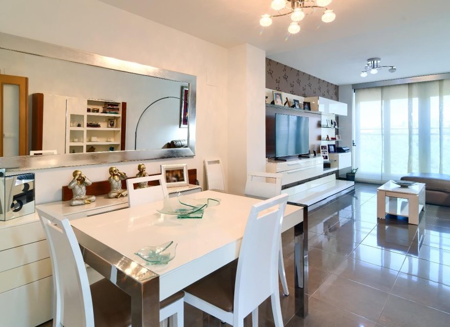 Resale - Apartment - Valencia - Quatre Carreres