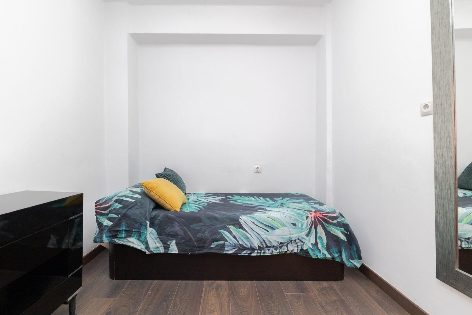 Resale - Apartment - Valencia - Quatre Carreres