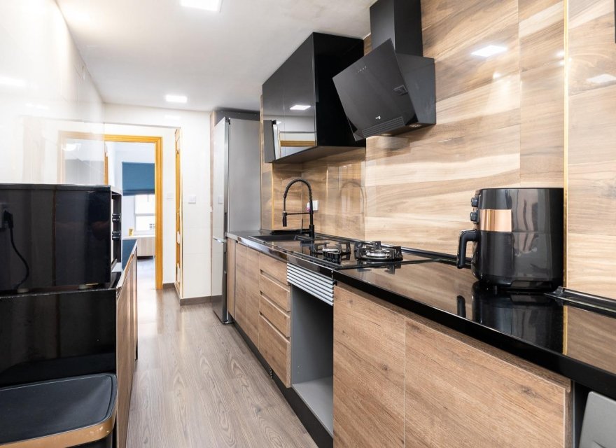 Resale - Apartment - Valencia - Quatre Carreres