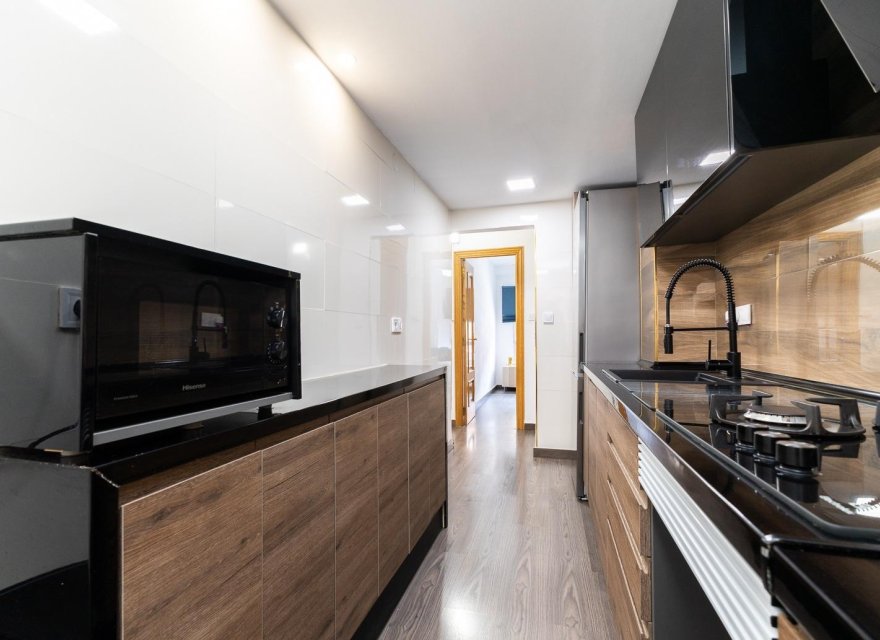 Resale - Apartment - Valencia - Quatre Carreres