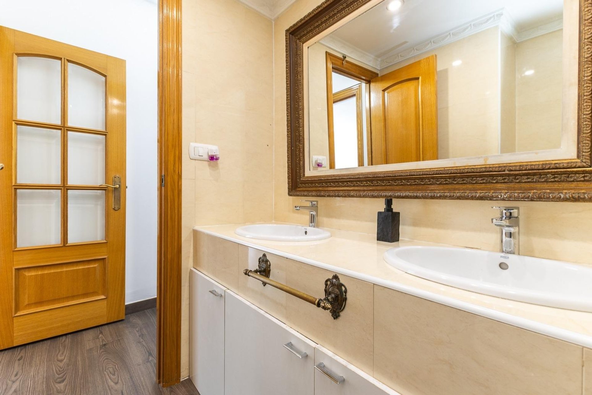 Resale - Apartment - Valencia - Quatre Carreres