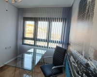 Resale - Apartment - Valencia - Quatre Carreres