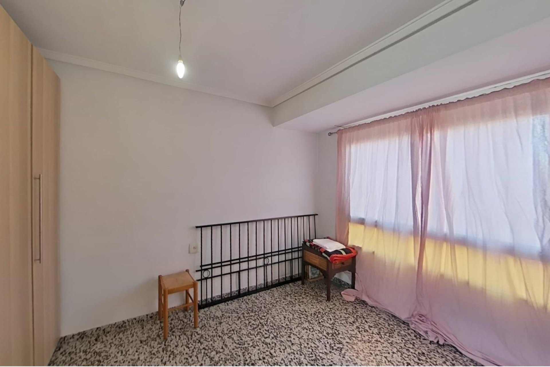 Resale - Apartment - Valencia - Torrefiel