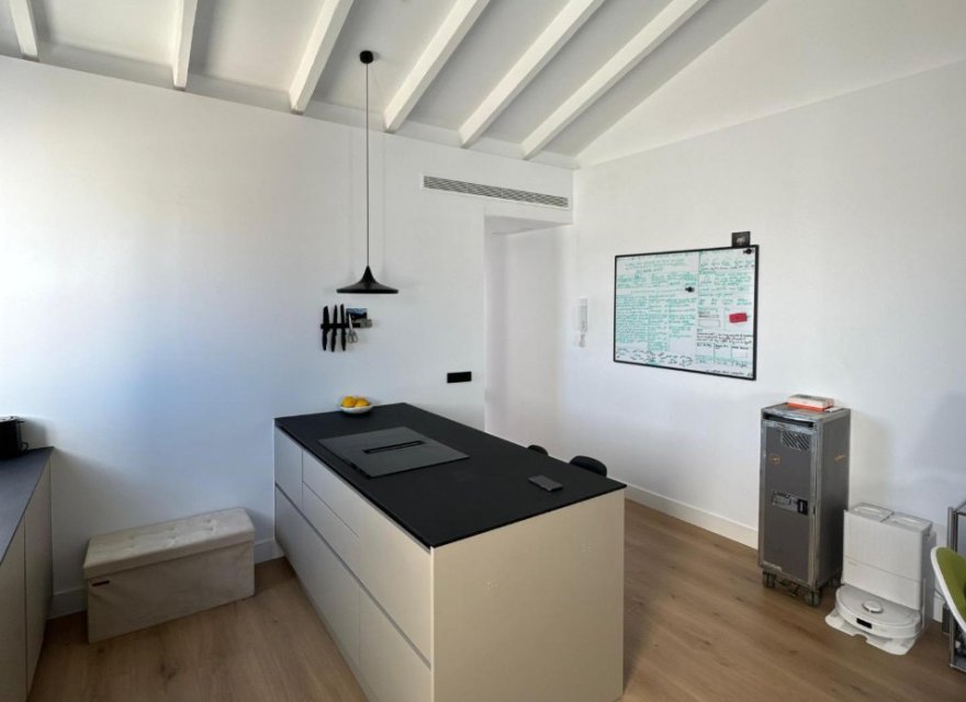 Resale - Apartment - Valencia