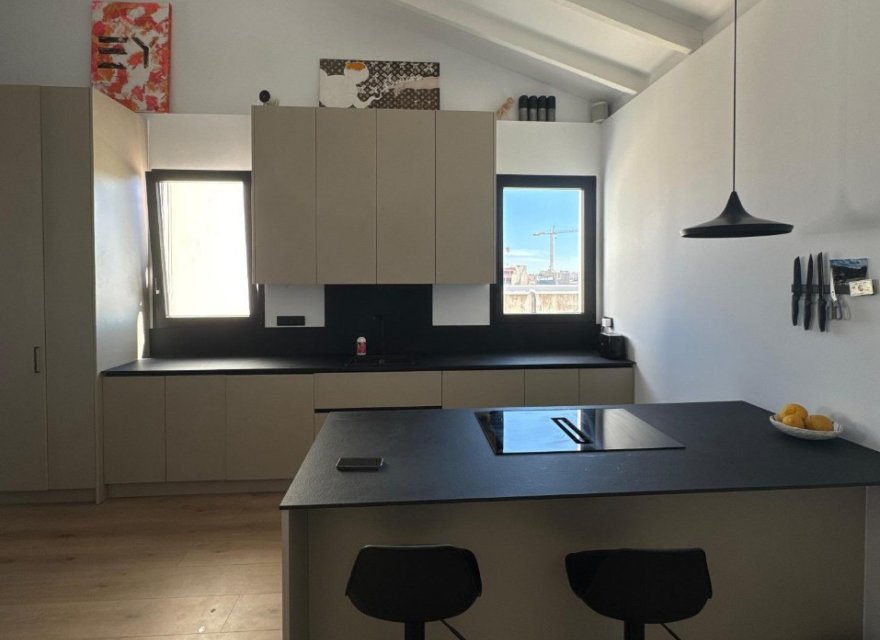 Resale - Apartment - Valencia