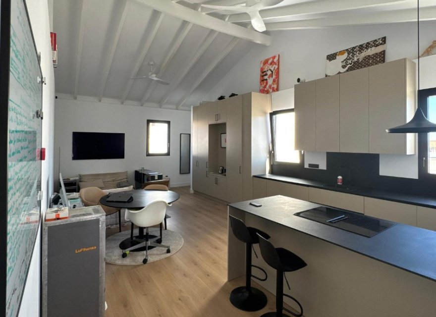 Resale - Apartment - Valencia