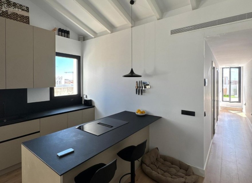 Resale - Apartment - Valencia