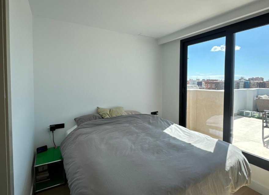 Resale - Apartment - Valencia