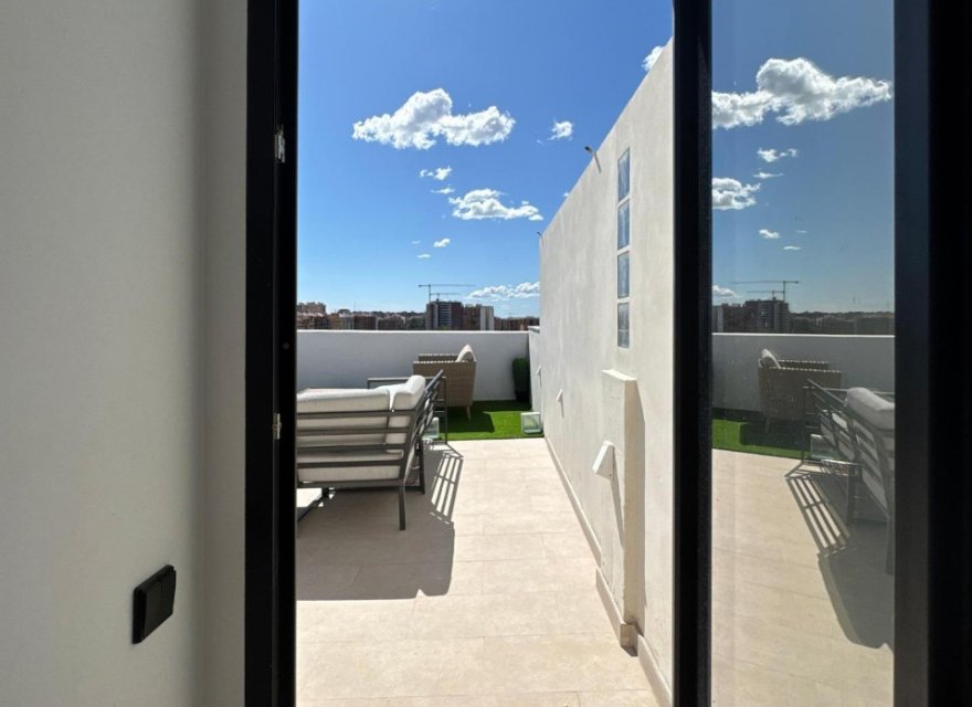 Resale - Apartment - Valencia