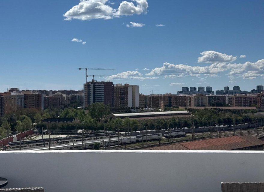 Resale - Apartment - Valencia
