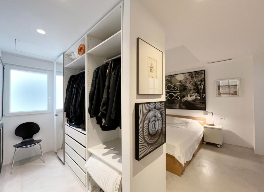 Resale - Apartment - Valencia