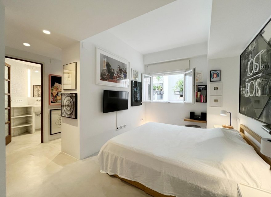 Resale - Apartment - Valencia