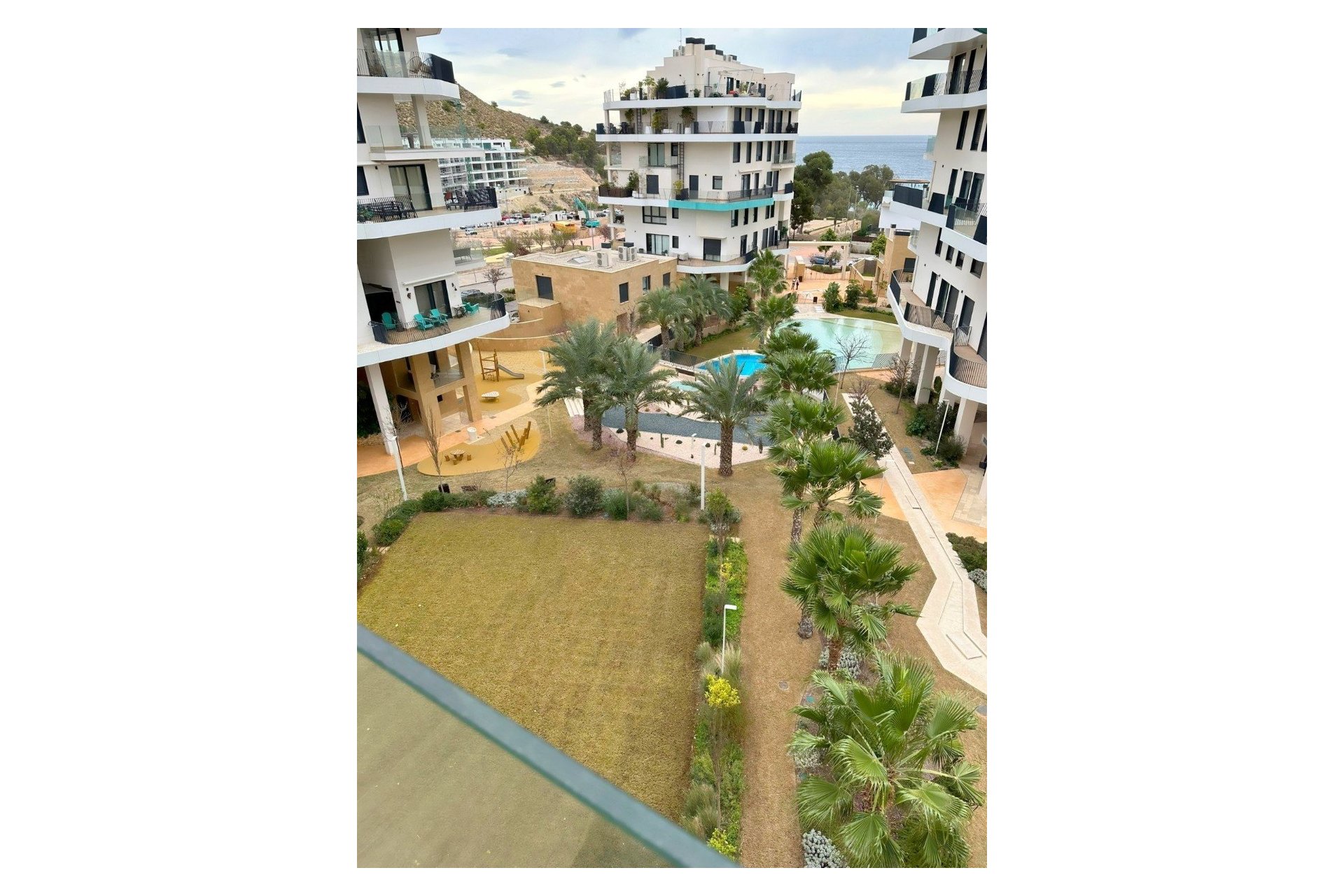 Resale - Apartment - Villajoyosa