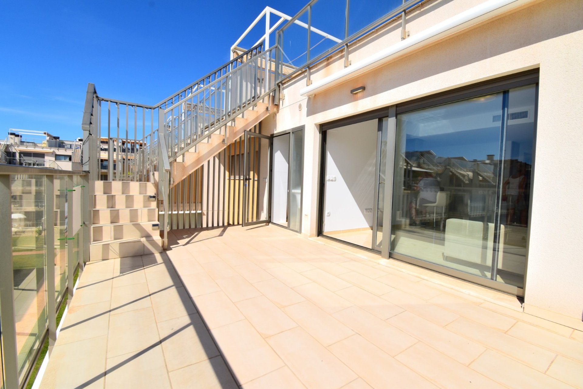 Resale - Apartment - Villamartin