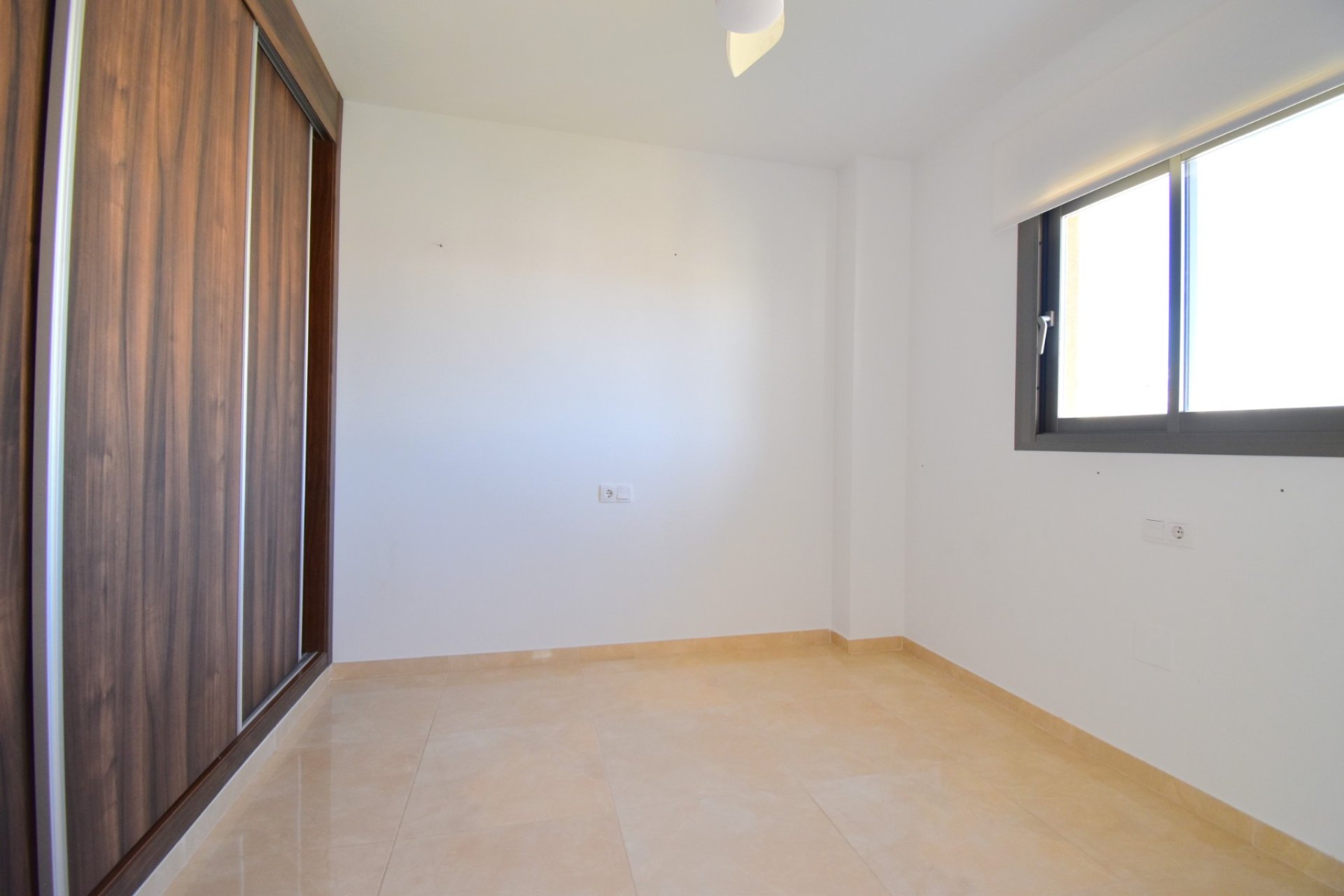 Resale - Apartment - Villamartin