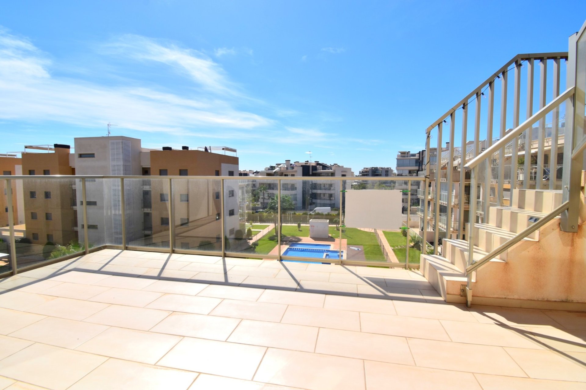 Resale - Apartment - Villamartin