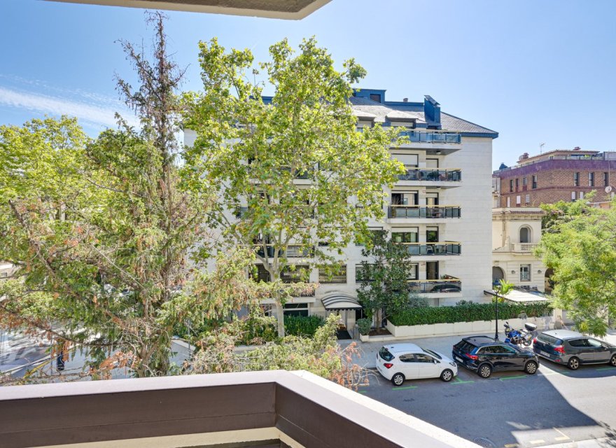 Resale - Apartment - Zona Alta