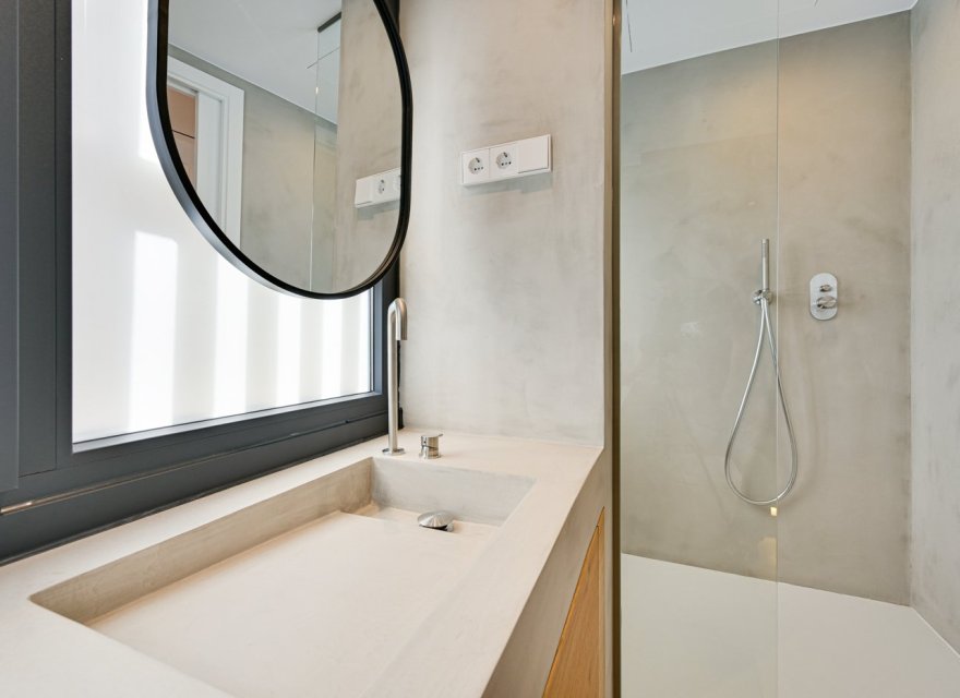 Resale - Apartment - Zona Alta