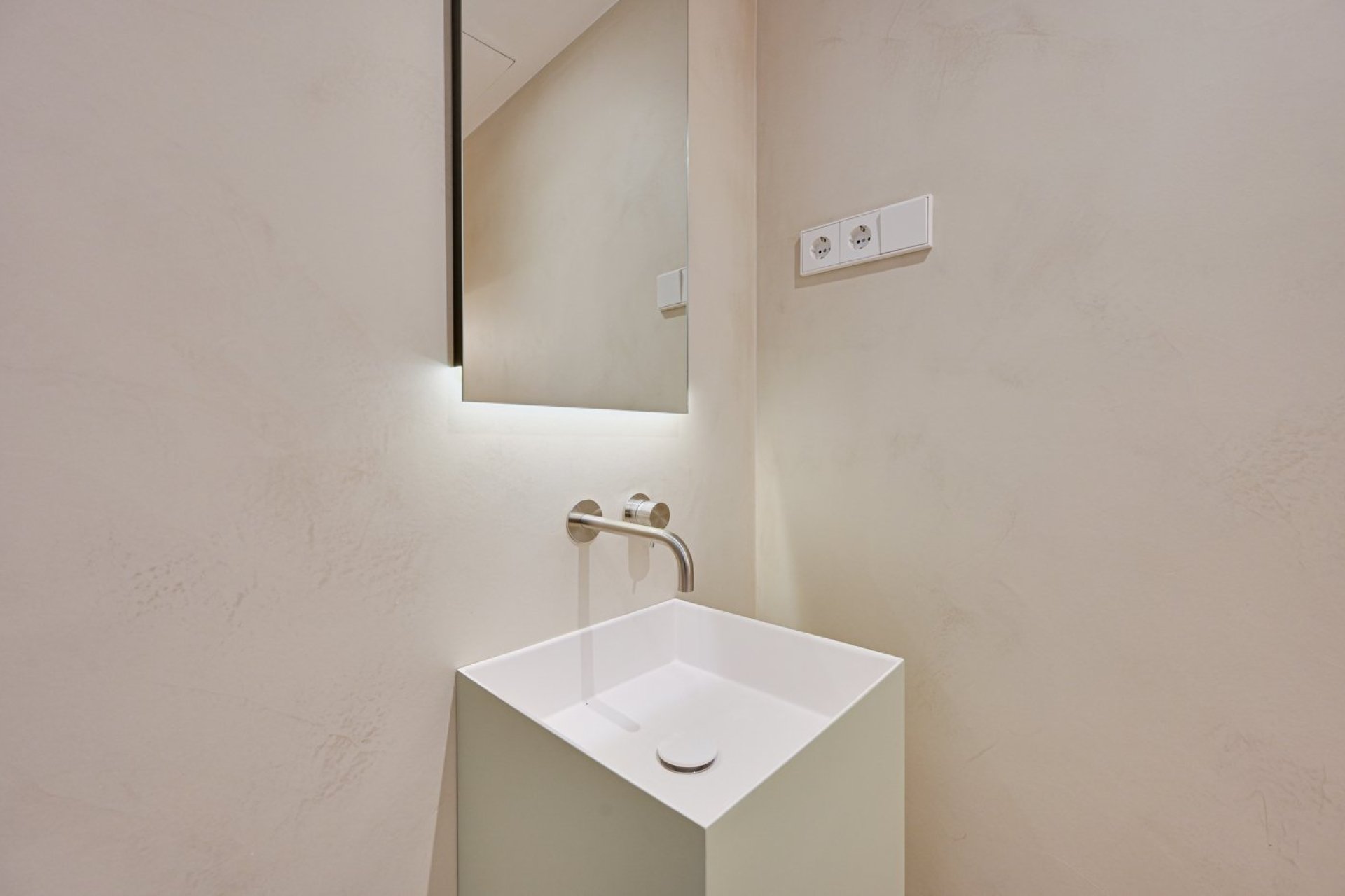 Resale - Apartment - Zona Alta