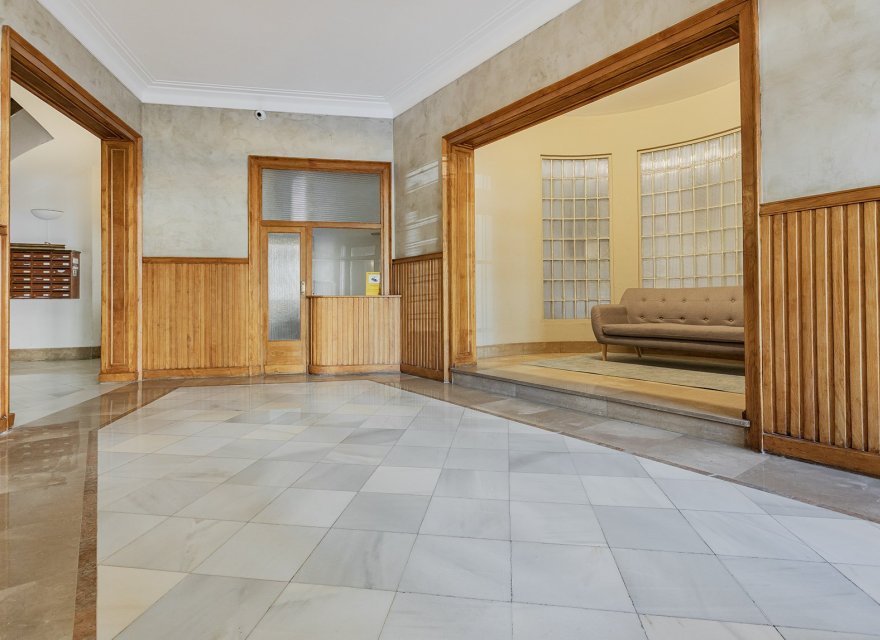 Resale - Apartment - Zona Alta