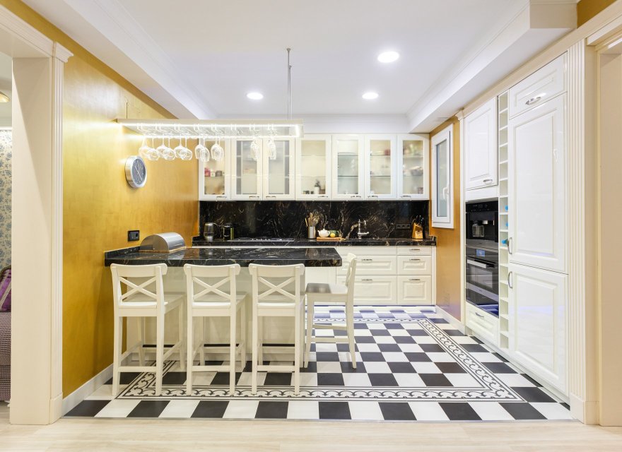 Resale - Apartment - Zona Alta