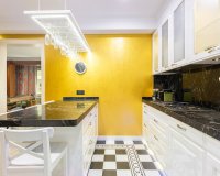 Resale - Apartment - Zona Alta