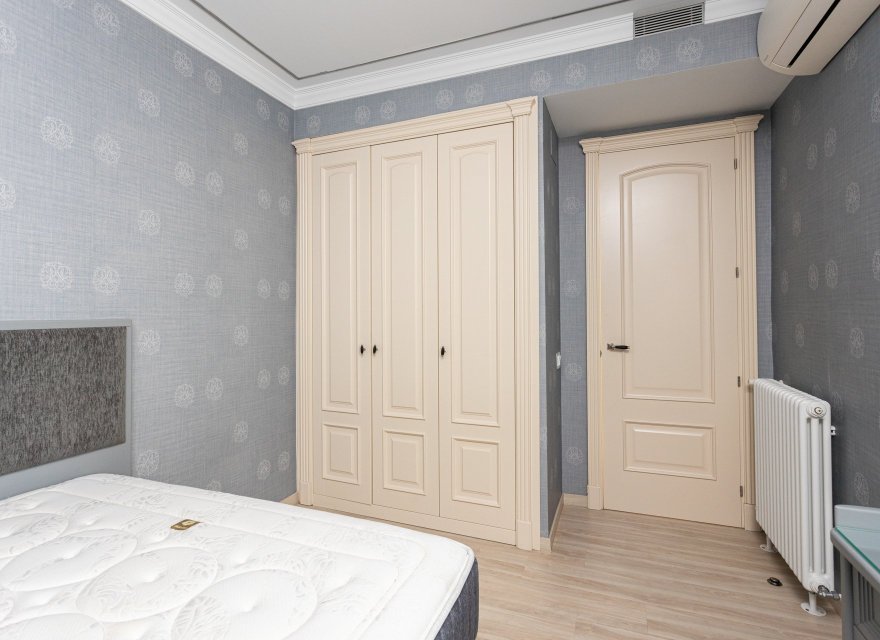 Resale - Apartment - Zona Alta