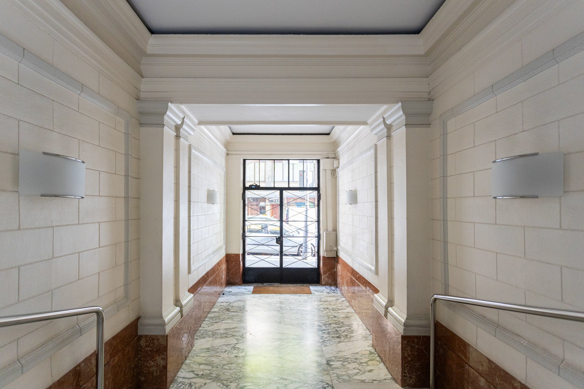 Resale - Apartment - Zona Alta